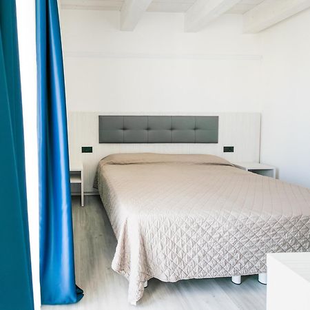 Hotel Giulio Cesare Cattolica Esterno foto