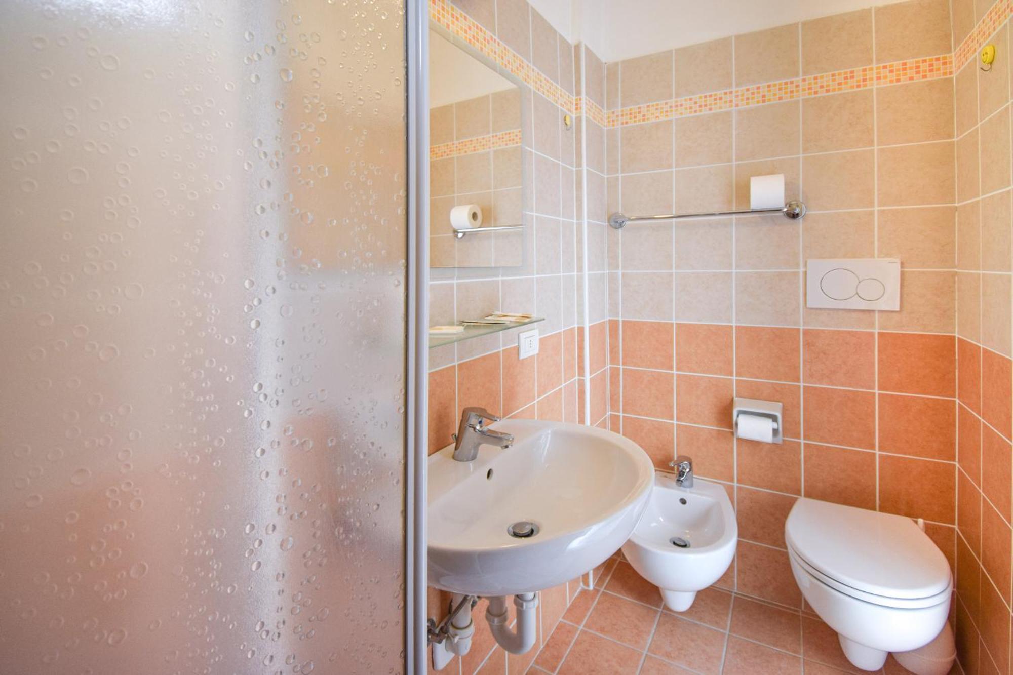 Hotel Giulio Cesare Cattolica Esterno foto