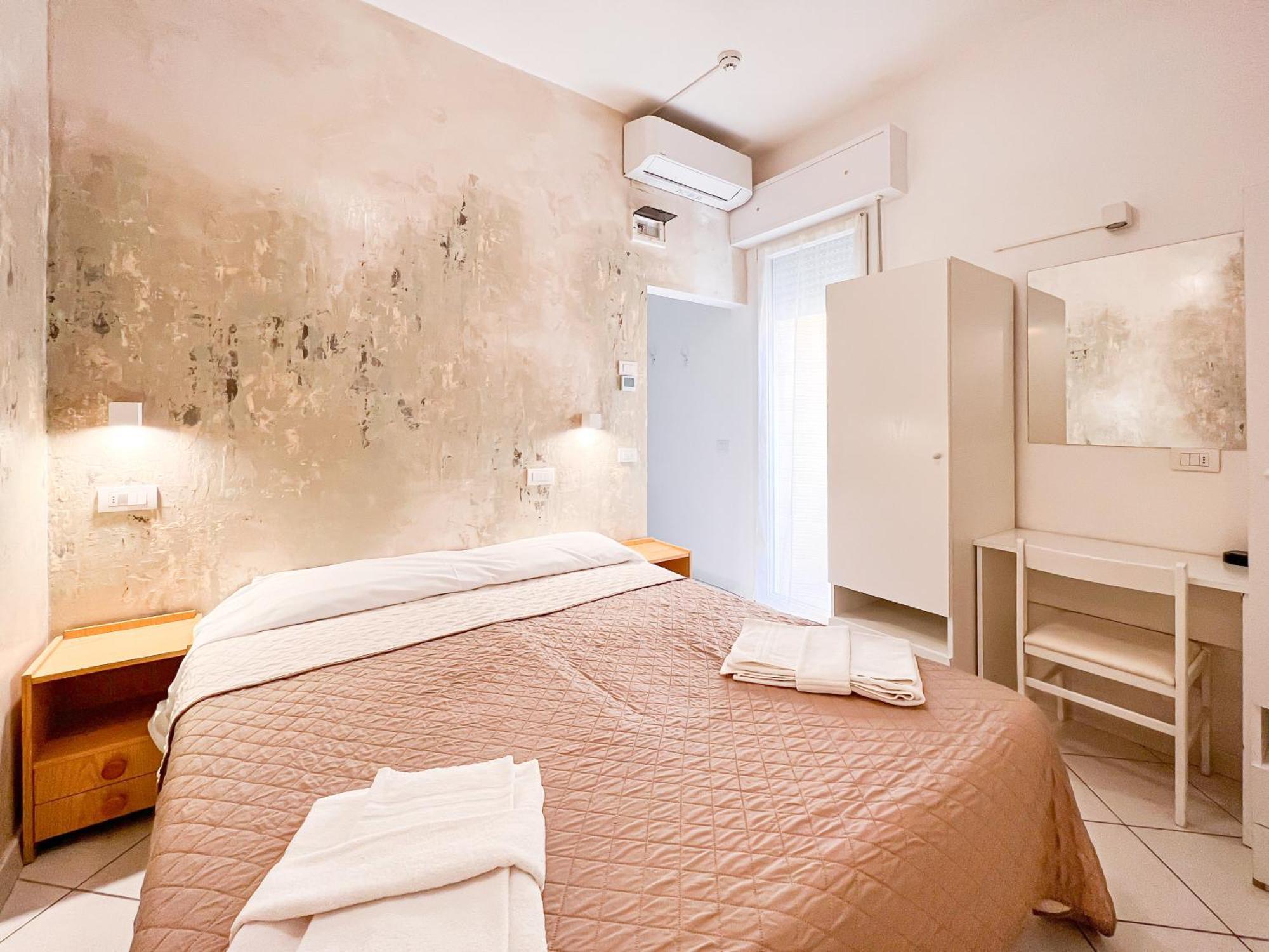 Hotel Giulio Cesare Cattolica Esterno foto
